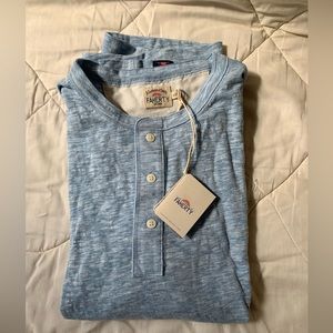 Short sleeved t shirt, light blue